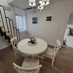 Rustic House Diklo 20m From The Sea Апартаменты