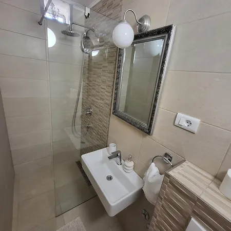 Rustic House Diklo 20m From The Sea Apartament Zadar