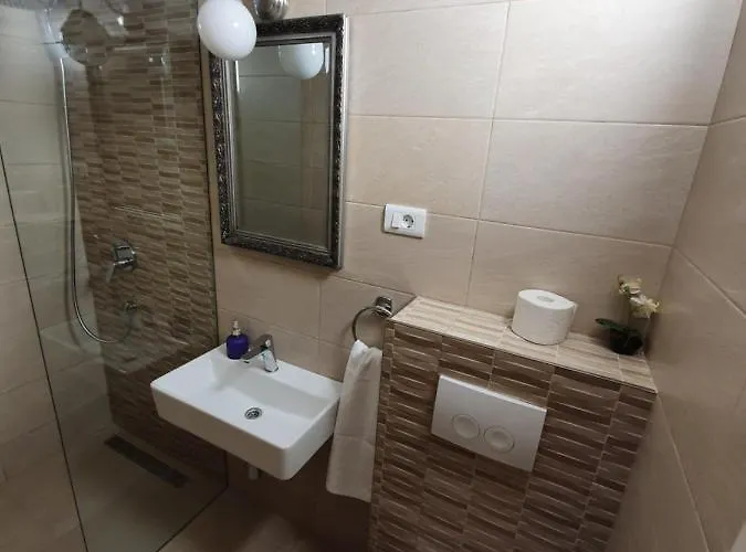Rustic House Diklo 20m From The Sea Apartament Zadar