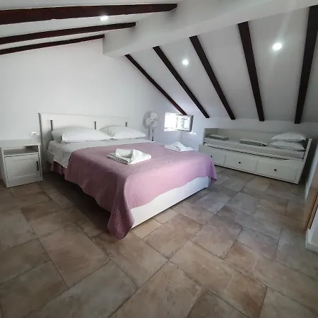 Rustic House Diklo 20m From The Sea