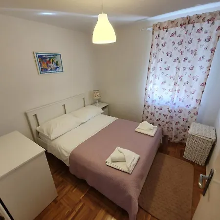 Apartmán Rustic House Diklo 20m From The Sea *