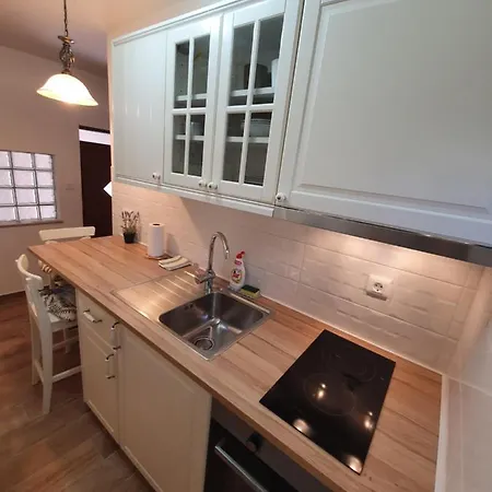 Apartmán Rustic House Diklo 20m From The Sea
