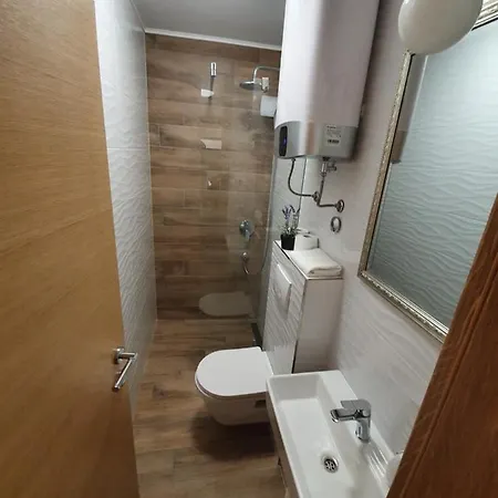 Rustic House Diklo 20m From The Sea Apartament *