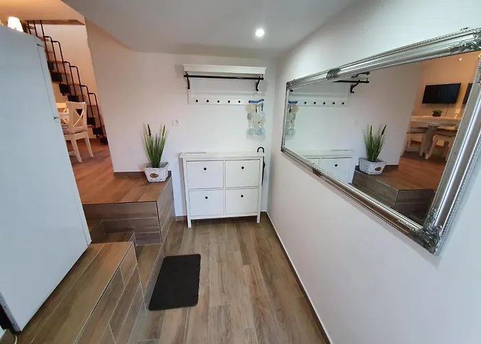 Rustic House Diklo 20m From The Sea *