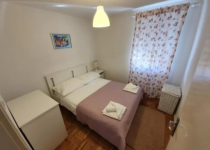 Apartman Rustic House Diklo 20m From The Sea *