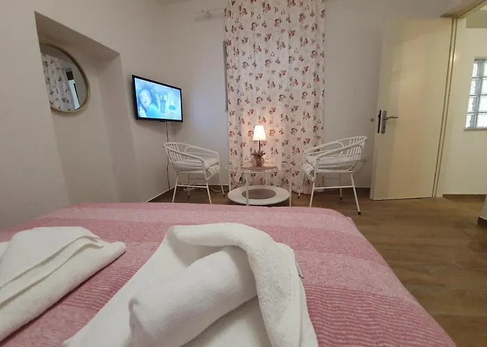 Rustic House Diklo 20m From The Sea