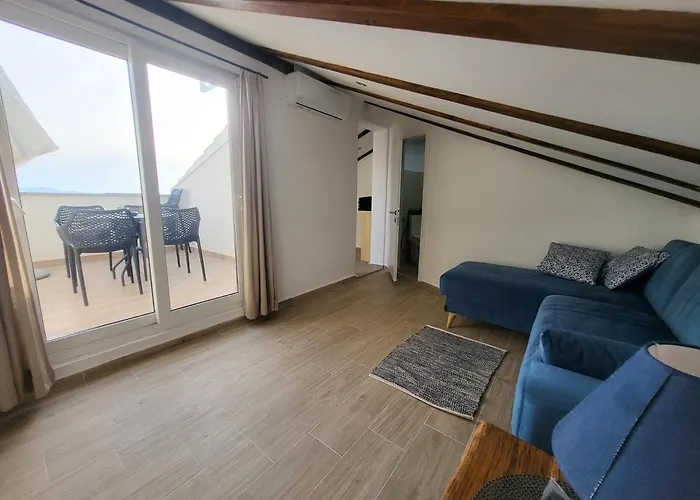 Lägenhet Rustic House Diklo 20m From The Sea *