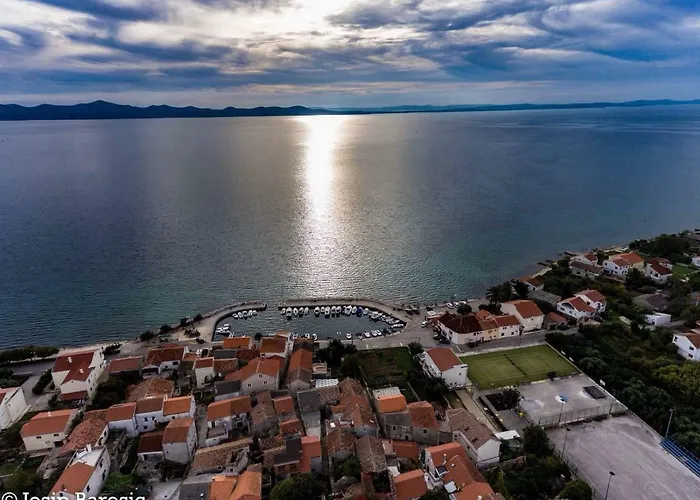 Rustic House Diklo 20m From The Sea Zadar
